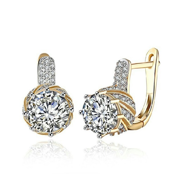 😍Crystal Earrings😍 - Picture 2 of 6